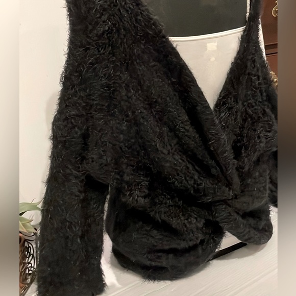 Fashion On Earth Black Eyelash Knit Deep V Back Twisted Sweater Women’s Large - Picture 10 of 16
